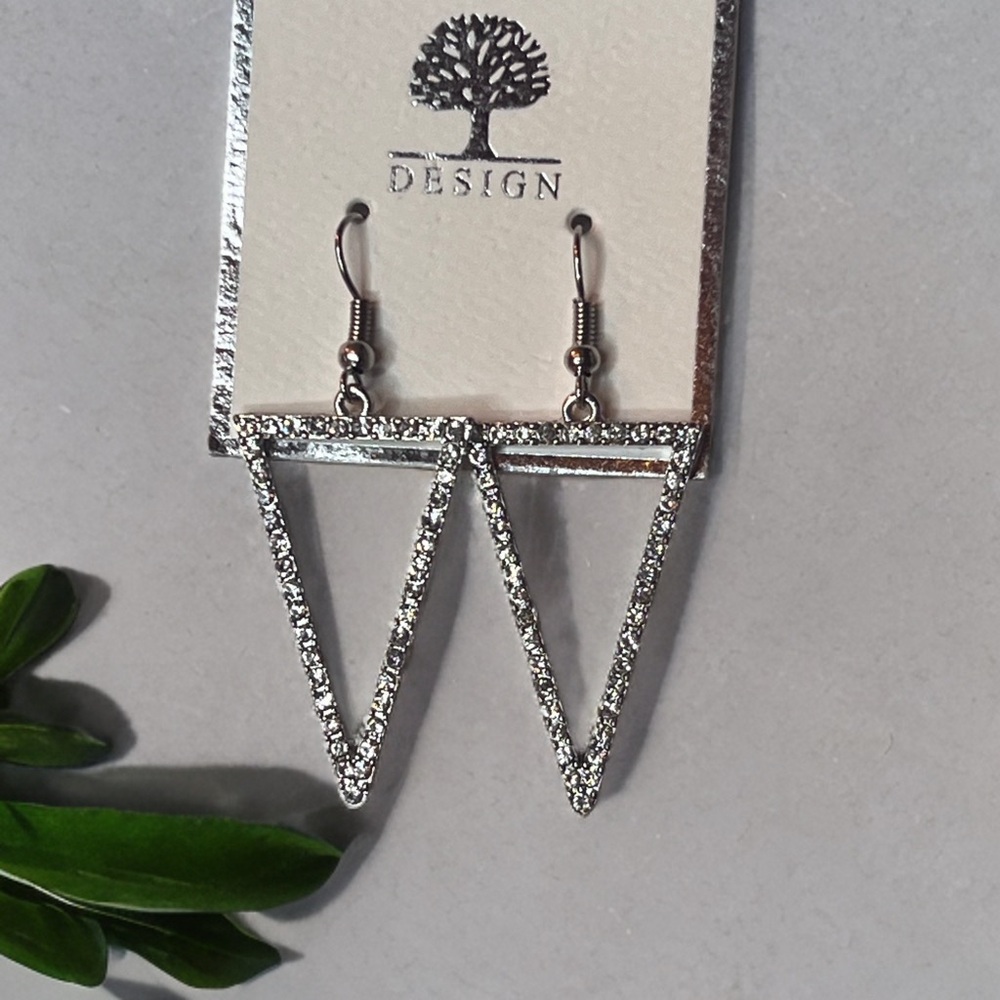 NWT Silver Triangle Drop Rhinestone Earrings